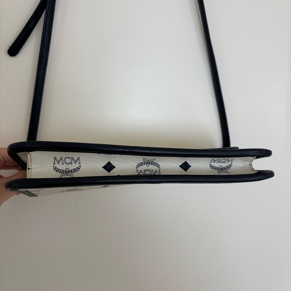 Authentic MCM Visetos Black and White Crossbody Bag- handmade in Germany - Picture 5 of 10